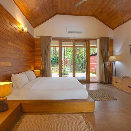 Stayvista At Tall Silver With Infinity Pool & Breakast Madikeri Buitenkant foto